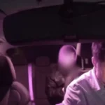 Жолаушы такси жүргізушісінің құлағы нашар еститінін пайдаланып, ақшасын төлемей кеткен